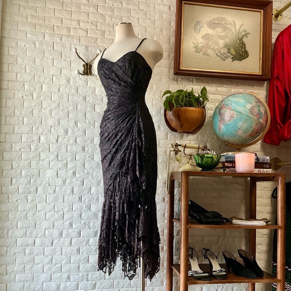Vintage 1980s Black Lace Overlay Boned Bodice Side Ruched Ruffle Hem Midi Dress - Picture 1 of 17